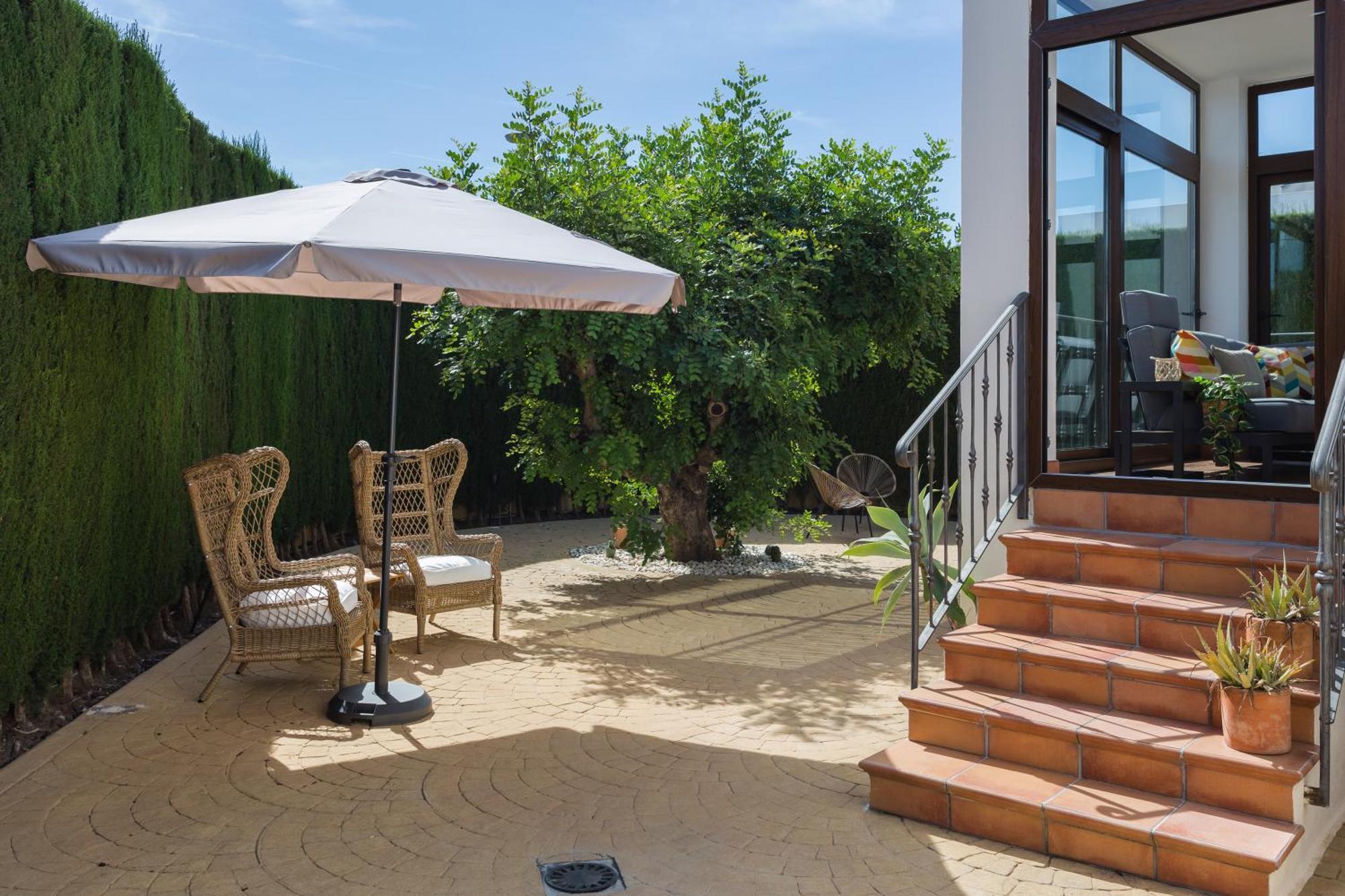 Resort Villa Luny กันดิอา ภายนอก รูปภาพ