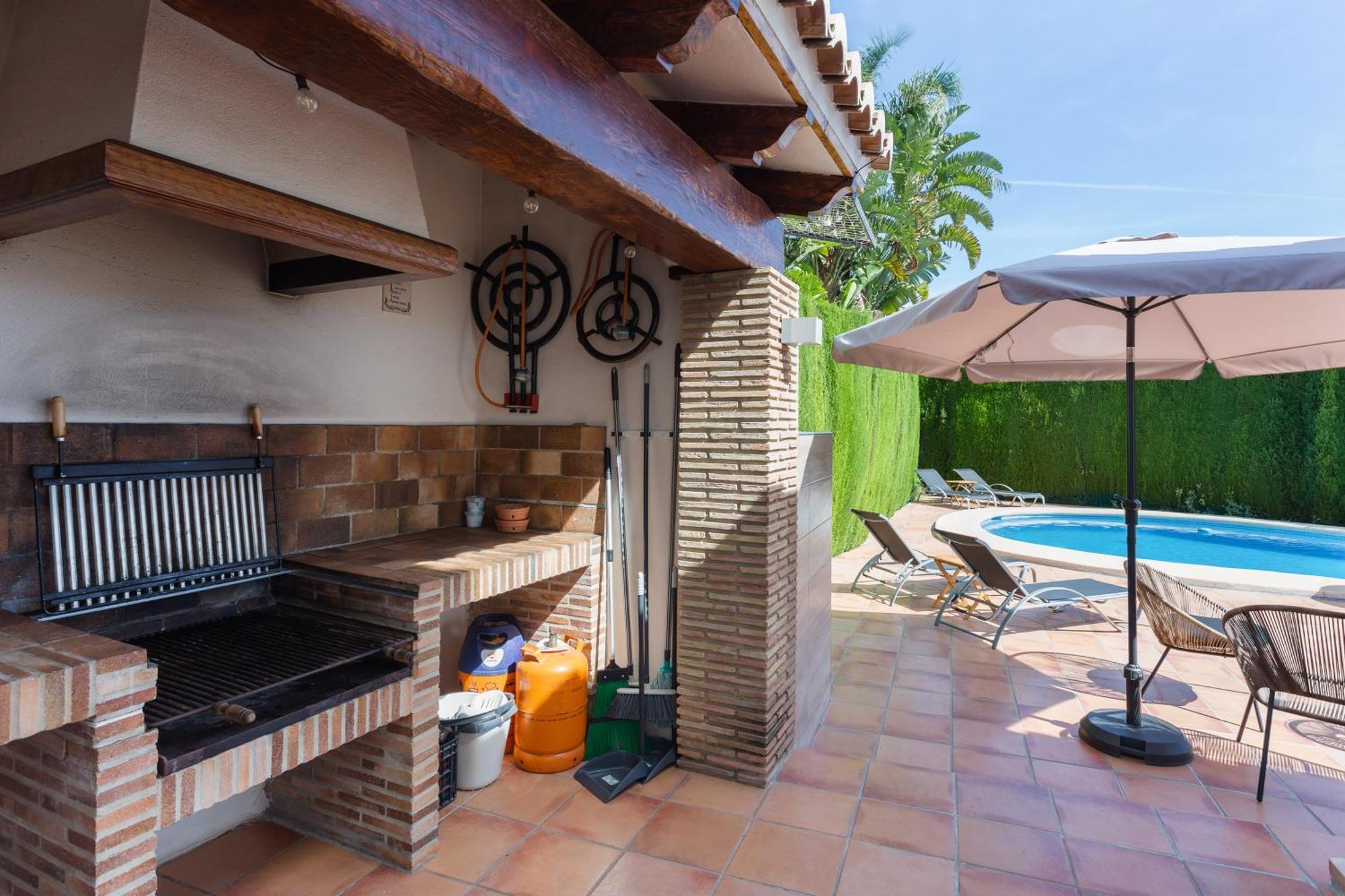 Resort Villa Luny กันดิอา ภายนอก รูปภาพ