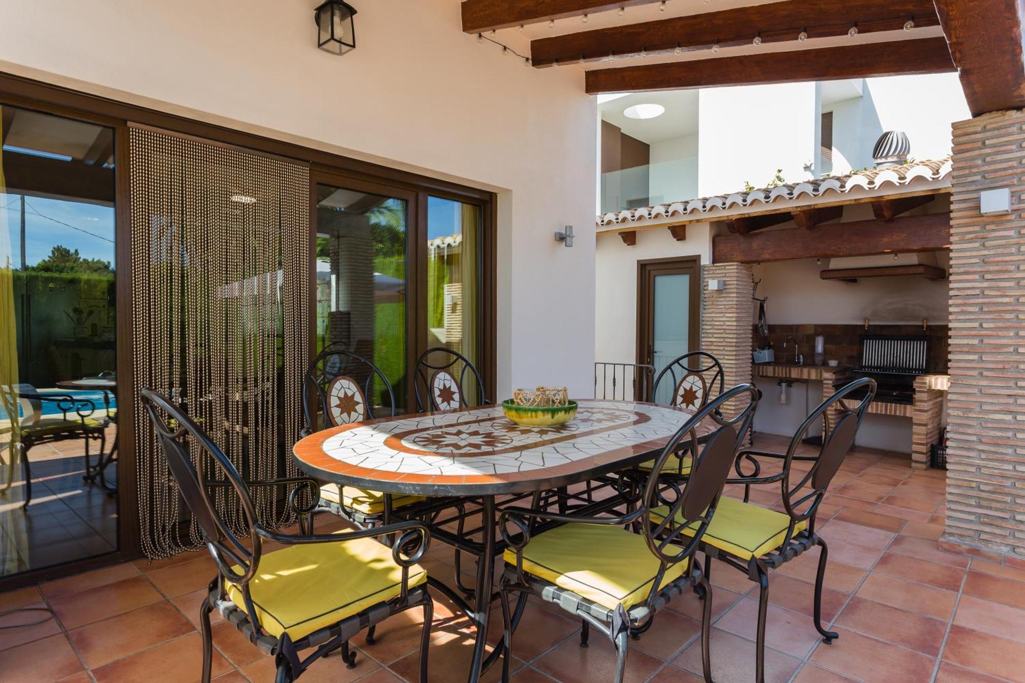 Resort Villa Luny กันดิอา ภายนอก รูปภาพ