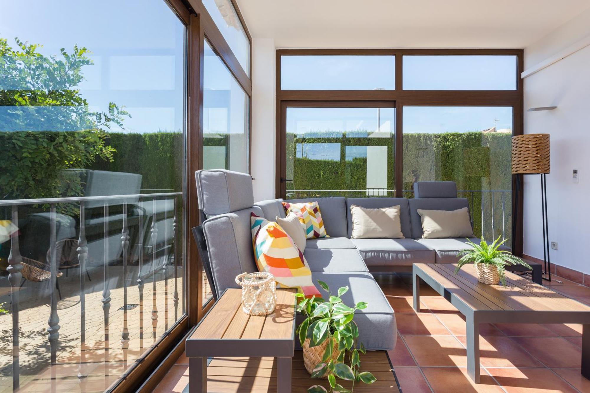 Resort Villa Luny กันดิอา ภายนอก รูปภาพ