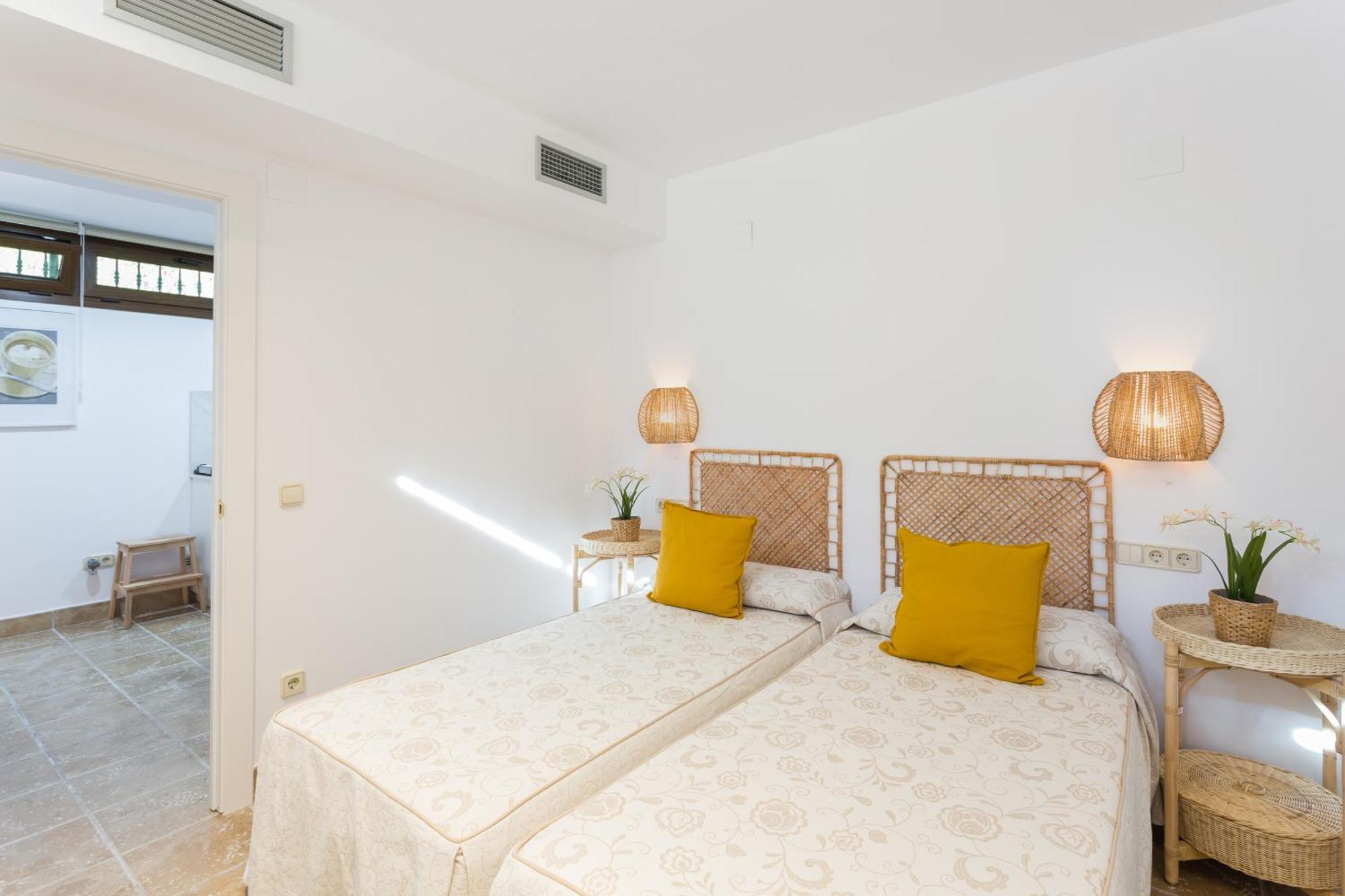 Resort Villa Luny กันดิอา ภายนอก รูปภาพ